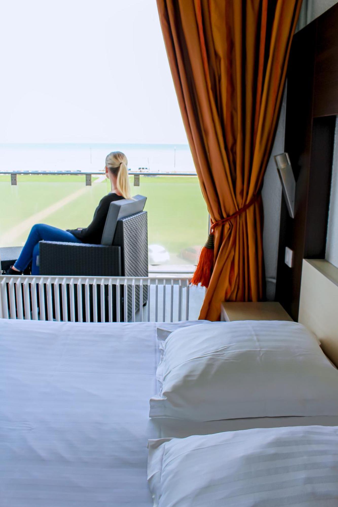 Hotel Windsor Contact Hotel Диеп Екстериор снимка